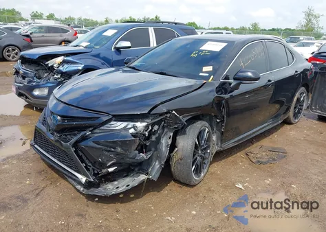 2022 Toyota Camry Xse Hybrid z USA, uszkodzony, nr VIN 4T1K31AK0NU595563